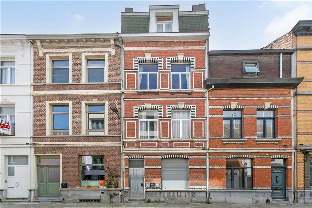 Huis te  koop in Berchem 2600 0.00€ 4 slaapkamers 159.00m² - Zoekertje 1354853