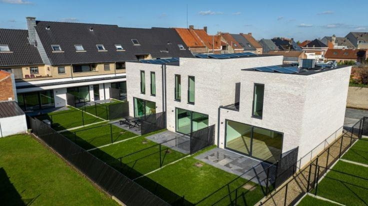 Huis te  koop in Berlaar 2590 373000.00€ 3 slaapkamers m² - Zoekertje 1356755