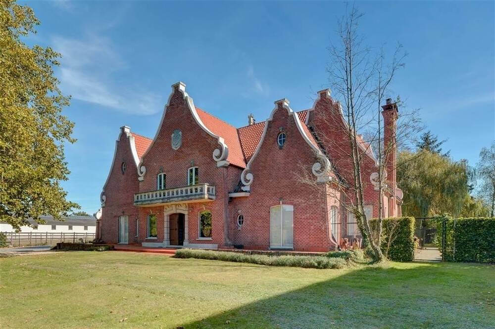 Villa te  koop in Sint-Katelijne-Waver 2860 1490000.00€ 6 slaapkamers 660.00m² - Zoekertje 1354434