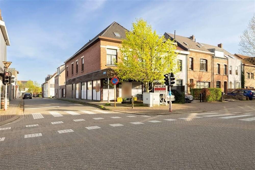 Handelszaak te  koop in Herentals 2200 545000.00€  slaapkamers m² - Zoekertje 1356344