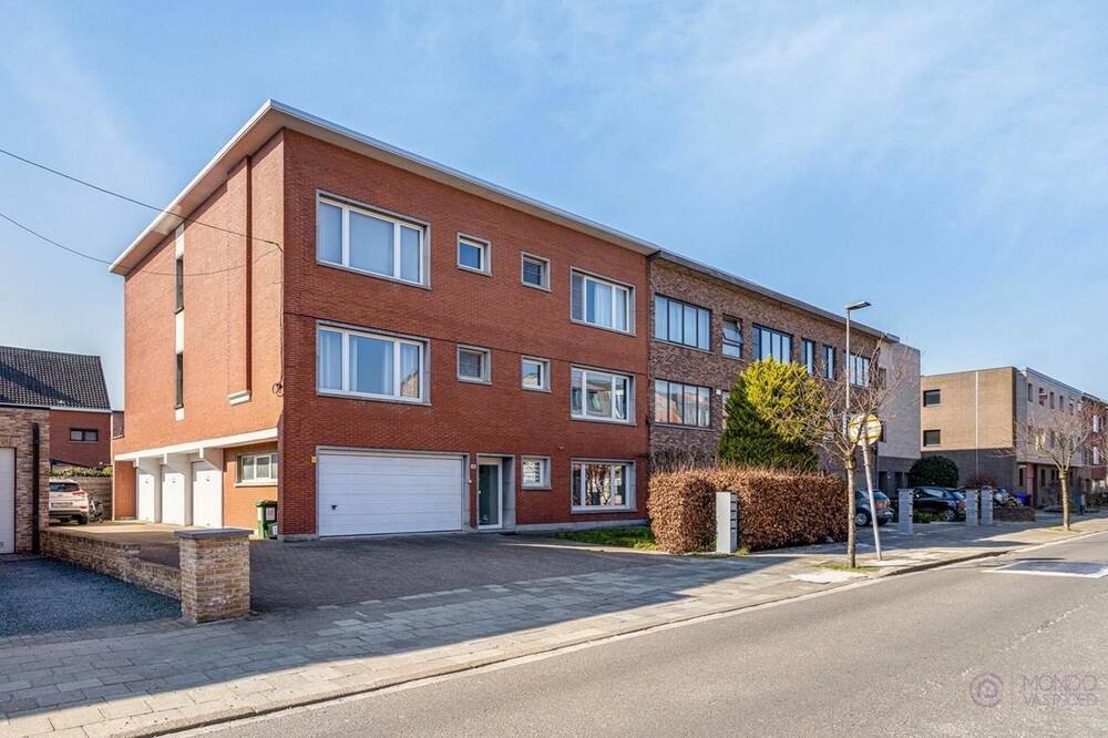 Appartement te  koop in Wilrijk 2610 359000.00€ 2 slaapkamers 90.00m² - Zoekertje 1358098
