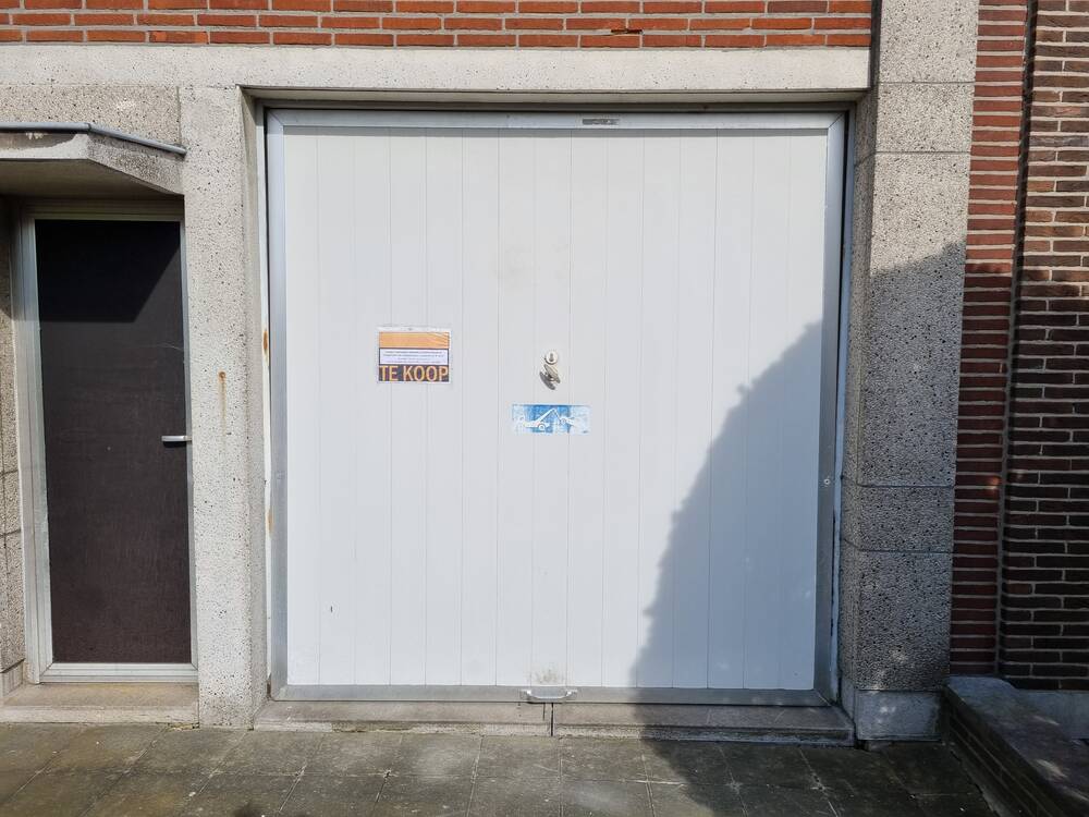 Parking & garage te  koop in Berchem 2600 66000.00€  slaapkamers m² - Zoekertje 1361196