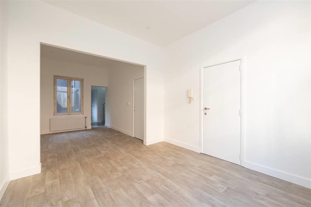 Appartement te  koop in Antwerpen 2060 167000.00€ 2 slaapkamers 87.00m² - Zoekertje 1379645