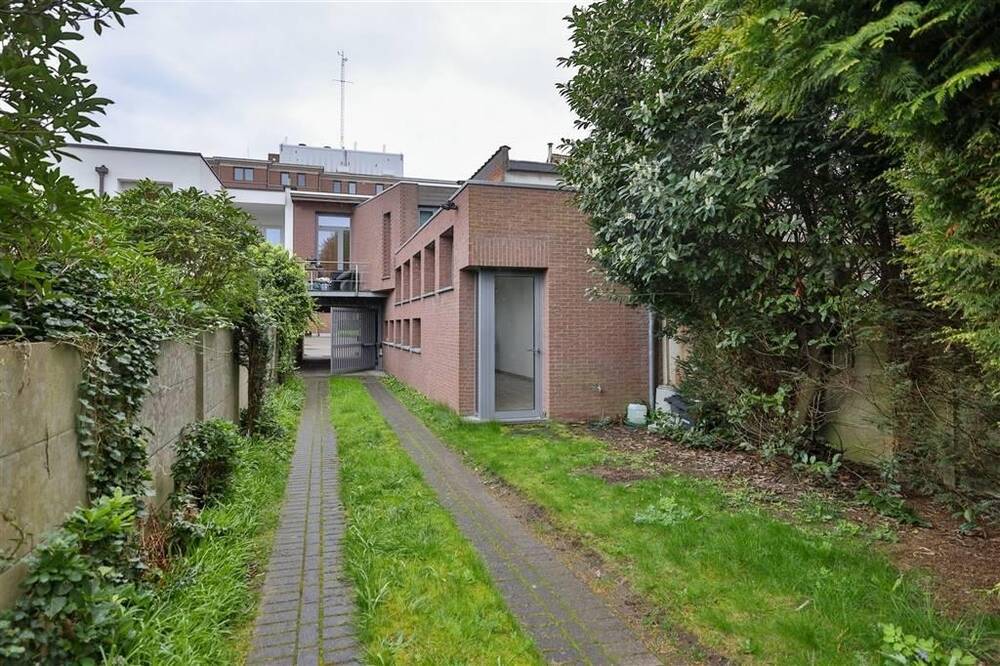 Huis te  koop in Mortsel 2640 450000.00€ 3 slaapkamers 144.00m² - Zoekertje 1380482