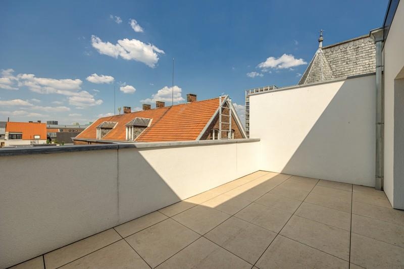 Appartement te  huur in Antwerpen 2000 1750.00€ 2 slaapkamers 132.00m² - Zoekertje 1382687