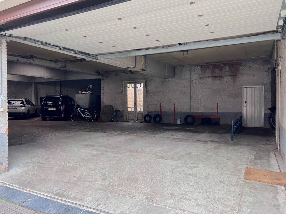 Parking & garage te  koop in Lier 2500 25000.00€  slaapkamers m² - Zoekertje 52015