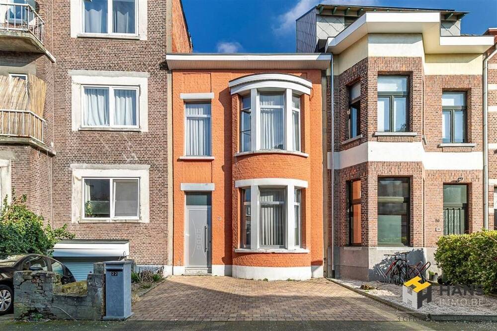 Huis te  koop in Deurne 2100 345000.00€ 3 slaapkamers 156.00m² - Zoekertje 1383493