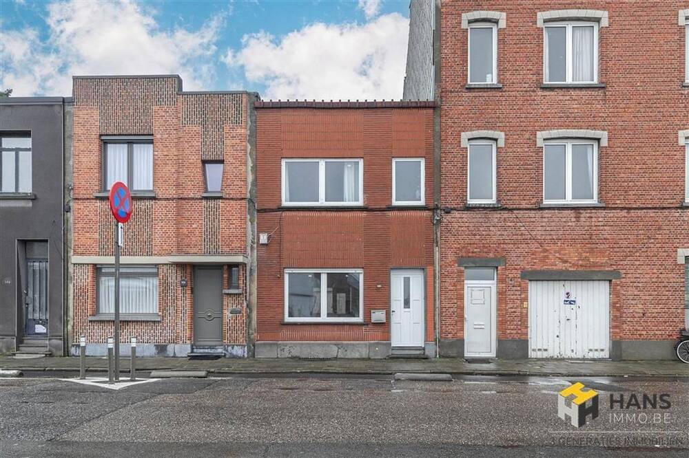 Huis te  koop in Deurne 2100 245000.00€ 2 slaapkamers 104.00m² - Zoekertje 1385262