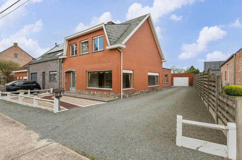 Huis te  koop in Heist-op-den-Berg 2220 277000.00€ 3 slaapkamers m² - Zoekertje 1389833