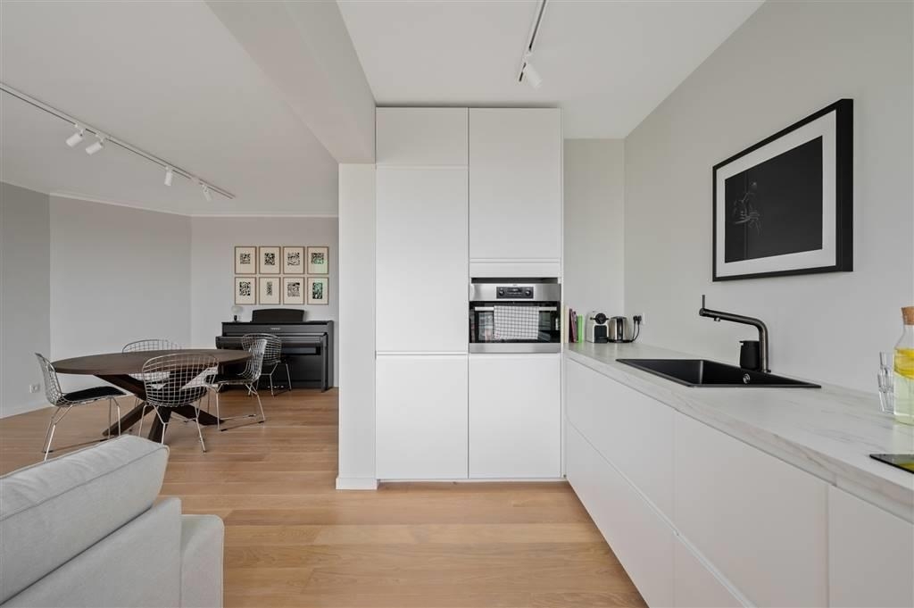 Appartement te  koop in Berchem 2600 268000.00€ 2 slaapkamers 76.00m² - Zoekertje 1389255