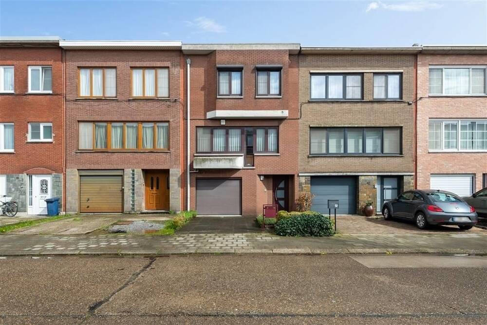 Huis te  koop in Ekeren 2180 340000.00€ 3 slaapkamers 210.00m² - Zoekertje 1389366