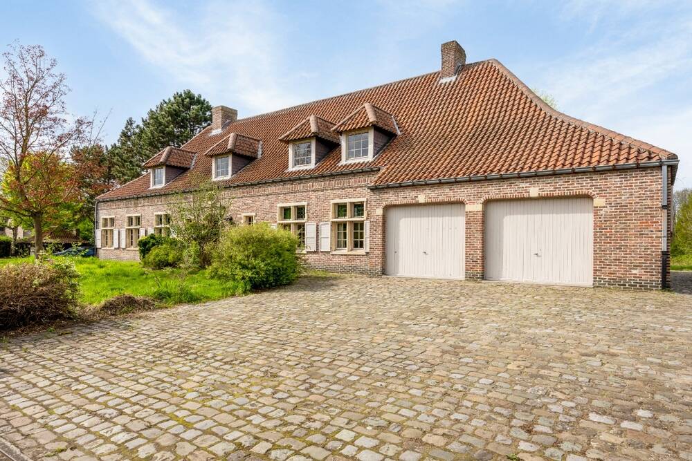Huis te  koop in Herselt 2230 590000.00€ 6 slaapkamers 355.00m² - Zoekertje 1390309