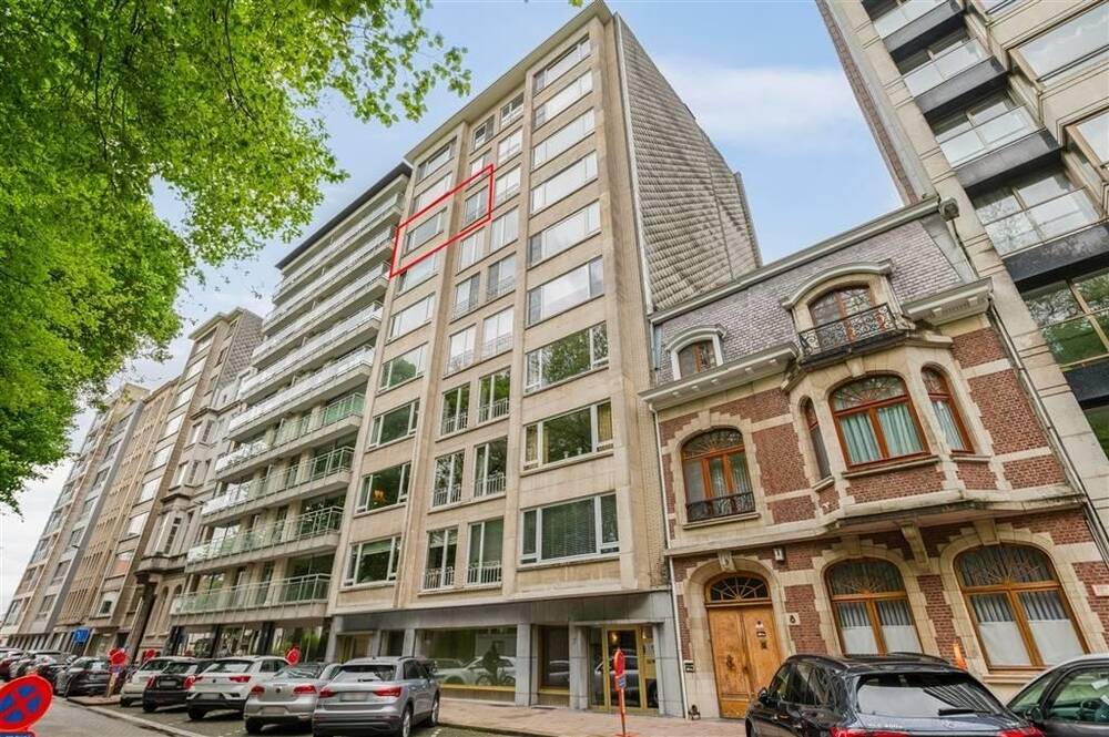 Appartement te  koop in Berchem 2600 375000.00€ 3 slaapkamers 137.00m² - Zoekertje 1390610
