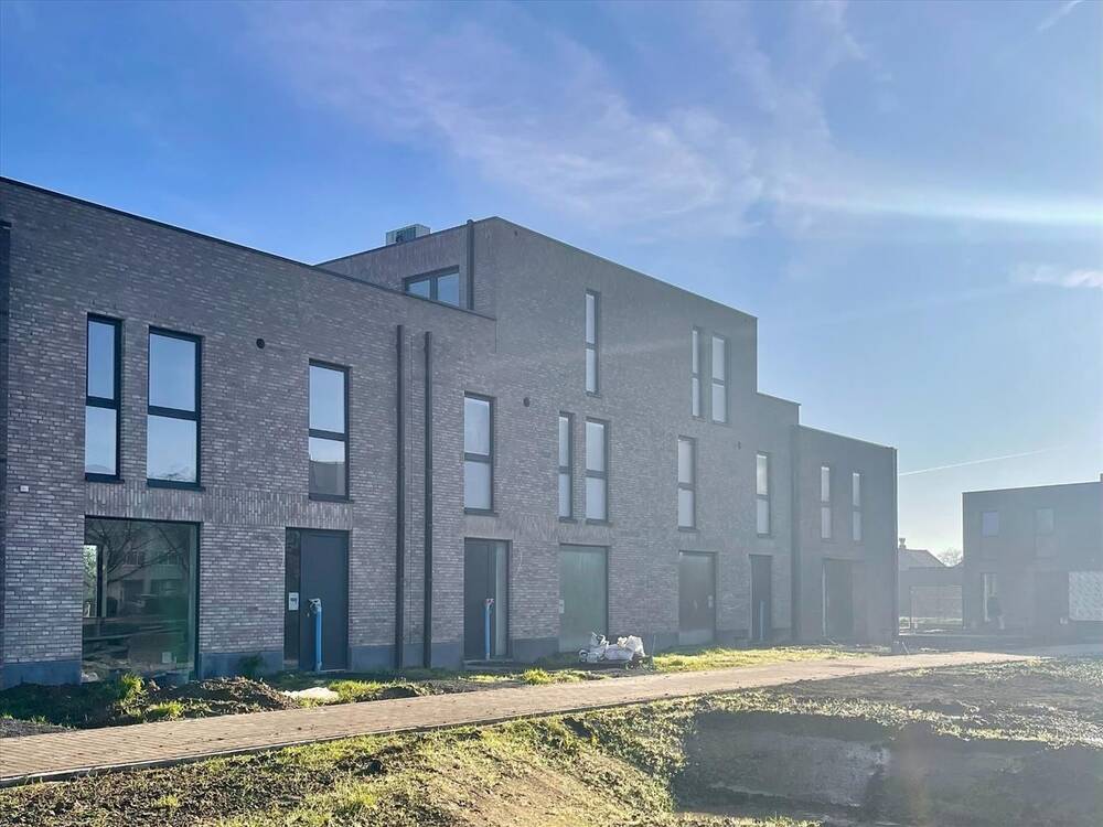 Huis te  koop in Broechem 2520 403207.34€ 3 slaapkamers m² - Zoekertje 55613