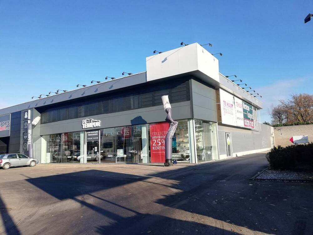 Handelszaak te  huur in Schoten 2900 4500.00€  slaapkamers m² - Zoekertje 61968