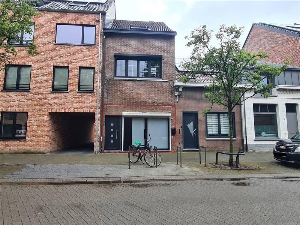 Handelszaak te huur in Turnhout 2300 1200.00€ slaapkamers 67.00m² - Zoekertje 73595