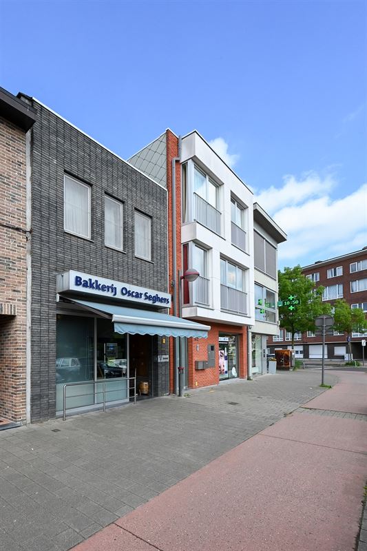 Commerciële ruimte te koop in Merksem 2170 339000.00€ 3 slaapkamers 270.00m² - Zoekertje 279738