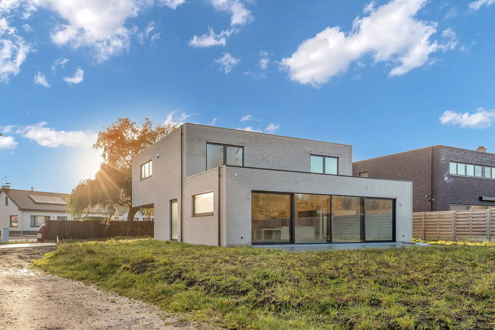 Huis te  koop in Putte 2580 699000.00€ 4 slaapkamers 335.00m² - Zoekertje 280056