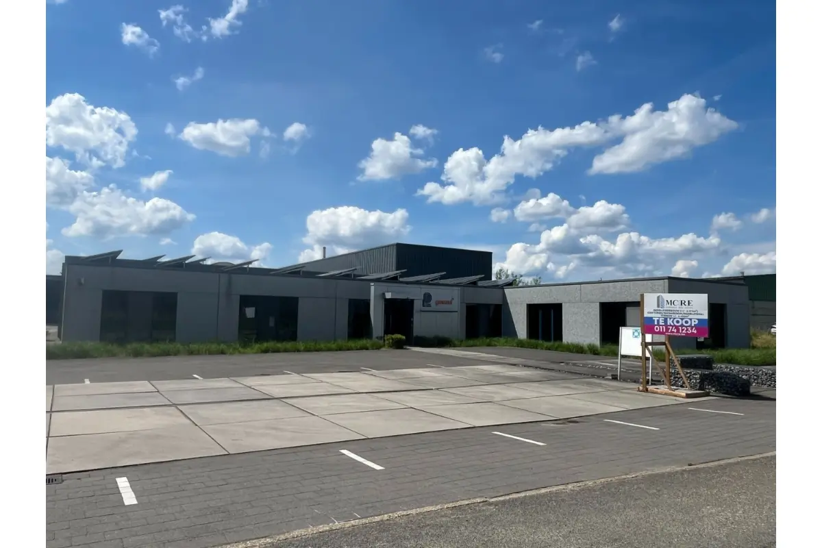 Handelszaak te  koop in Laakdal 2430 2375000.00€  slaapkamers 3177.00m² - Zoekertje 610179