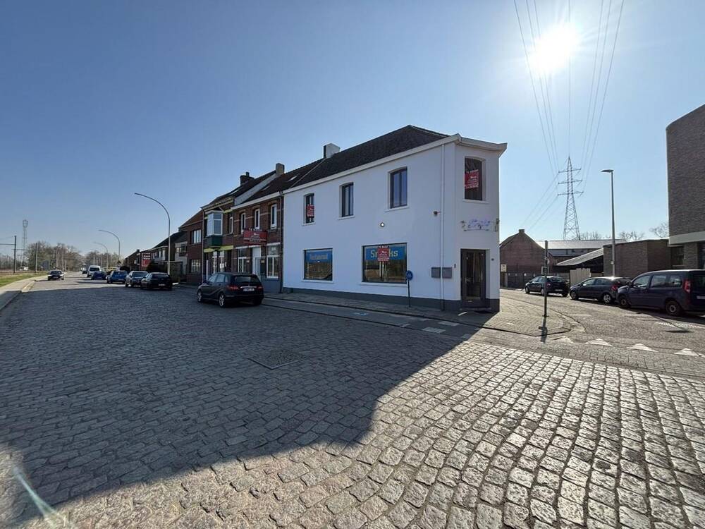 Handelszaak te koop in Mol 2400 215000.00€ slaapkamers m² - Zoekertje 103665
