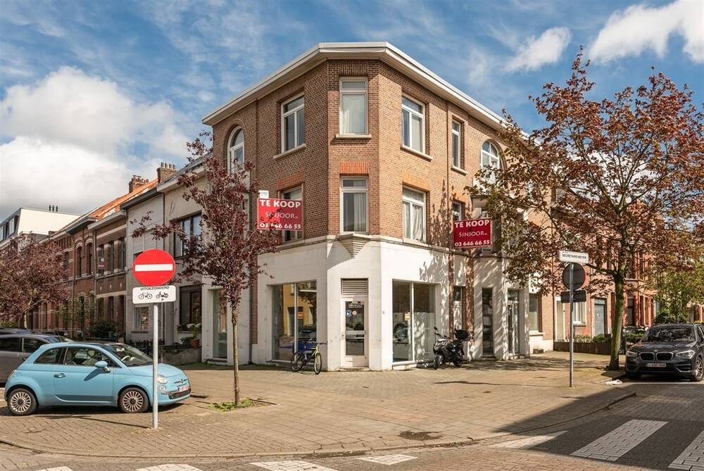Commerciële ruimte te koop in Merksem 2170 575000.00€ 4 slaapkamers 262.00m² - Zoekertje 281395