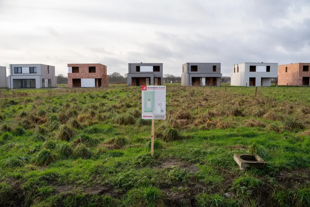 Bouwgrond te  koop in Malle 2390 249000.00€  slaapkamers m² - Zoekertje 115684