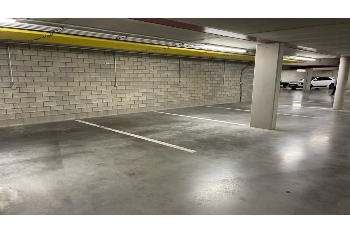 Parking & garage te  koop in Malle 2390 19750.00€  slaapkamers m² - Zoekertje 142721