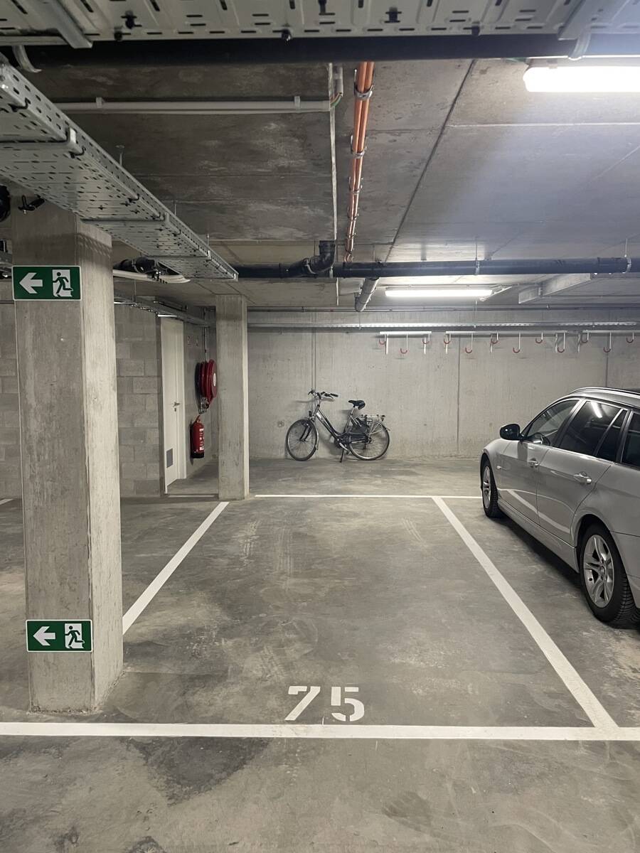Parking & garage te koop in Lier 2500 19500.00€ slaapkamers m² - Zoekertje 151039