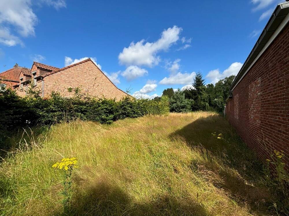 Grond te koop in Mol 2400 169000.00€ slaapkamers m² - Zoekertje 154763
