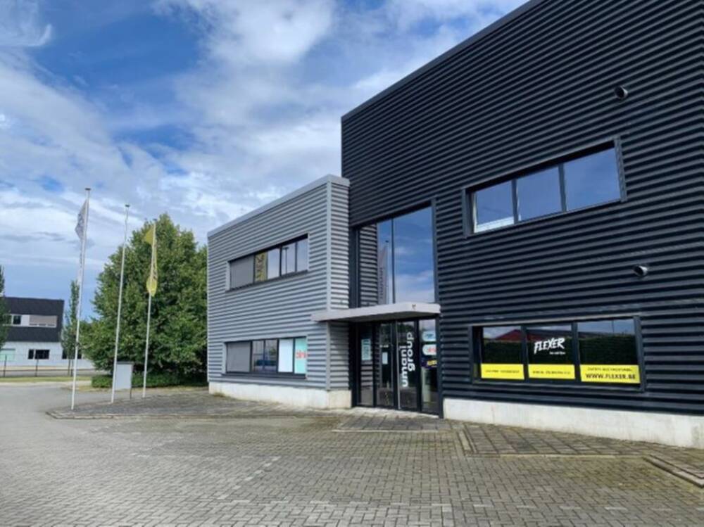 Handelszaak te huur in Olen 2250 2533.00€ slaapkamers 360.00m² - Zoekertje 176609