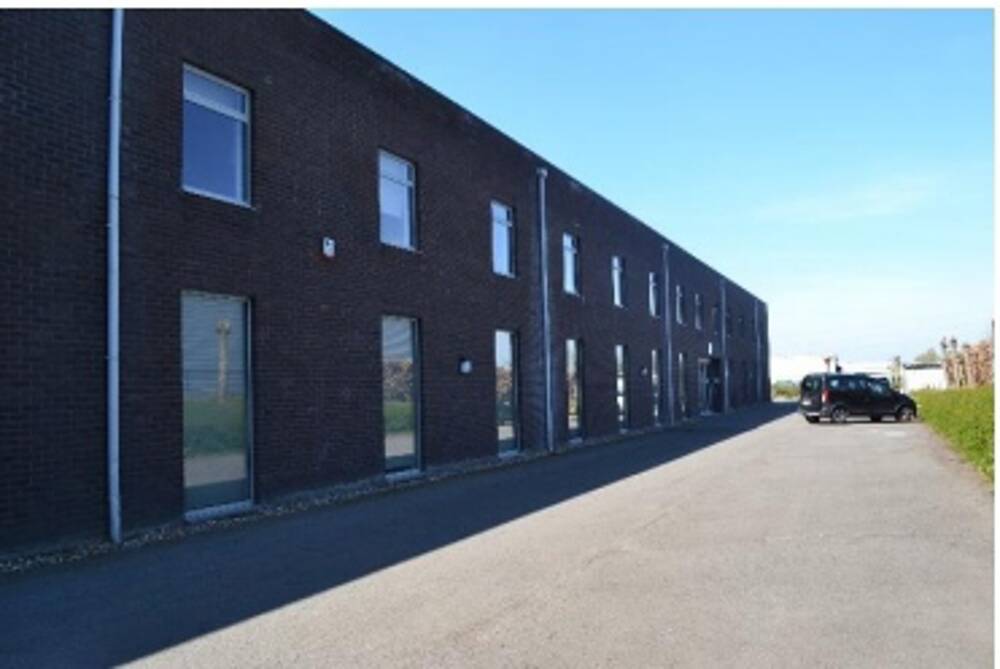 Handelszaak te  huur in Herenthout 2270 286.00€  slaapkamers 25.00m² - Zoekertje 377599