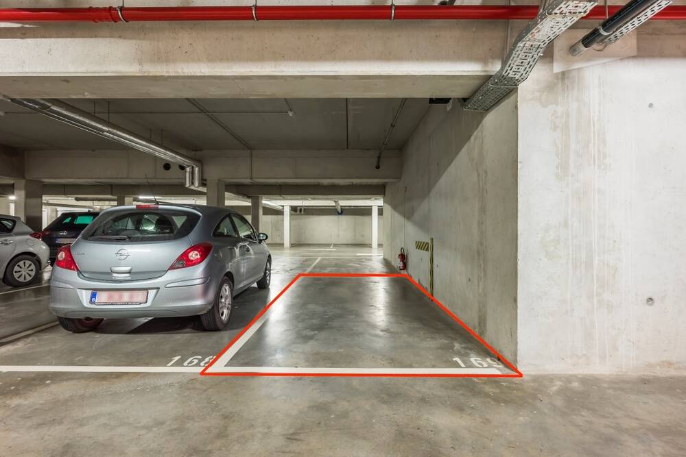 Parking te  koop in Antwerpen 2050 28000.00€  slaapkamers m² - Zoekertje 184311