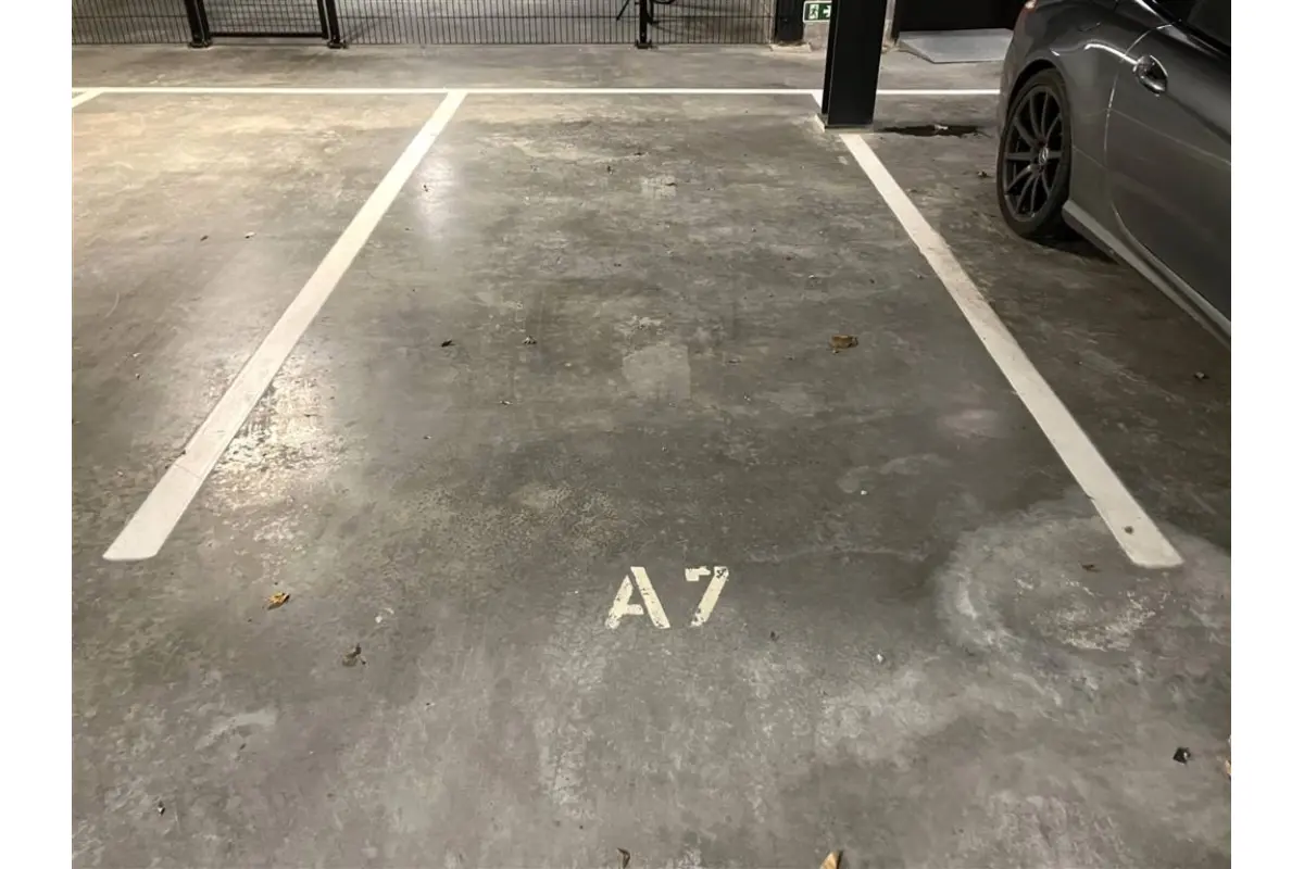 Parking te  huur in Herentals 2200 90.00€  slaapkamers m² - Zoekertje 213927