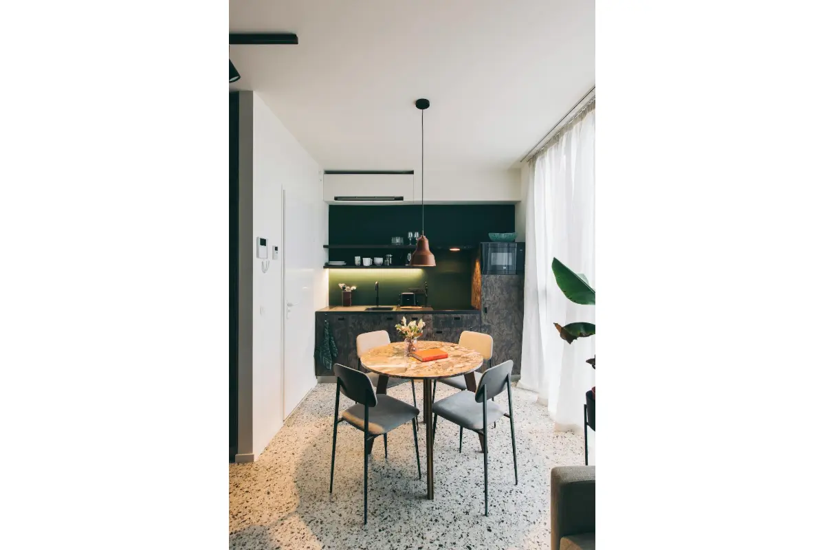 Appartement te  huur in Berchem 2600 1770.00€  slaapkamers m² - Zoekertje 230077