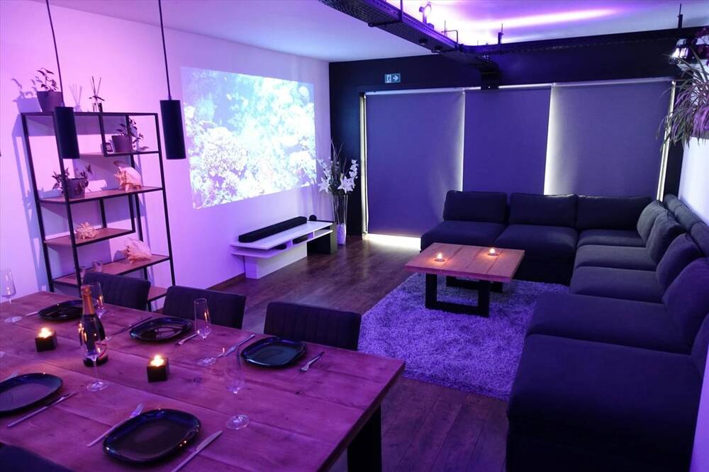 Appartement te huur in Deurne 2100 2750.00€ 0 slaapkamers m² - Zoekertje 230198
