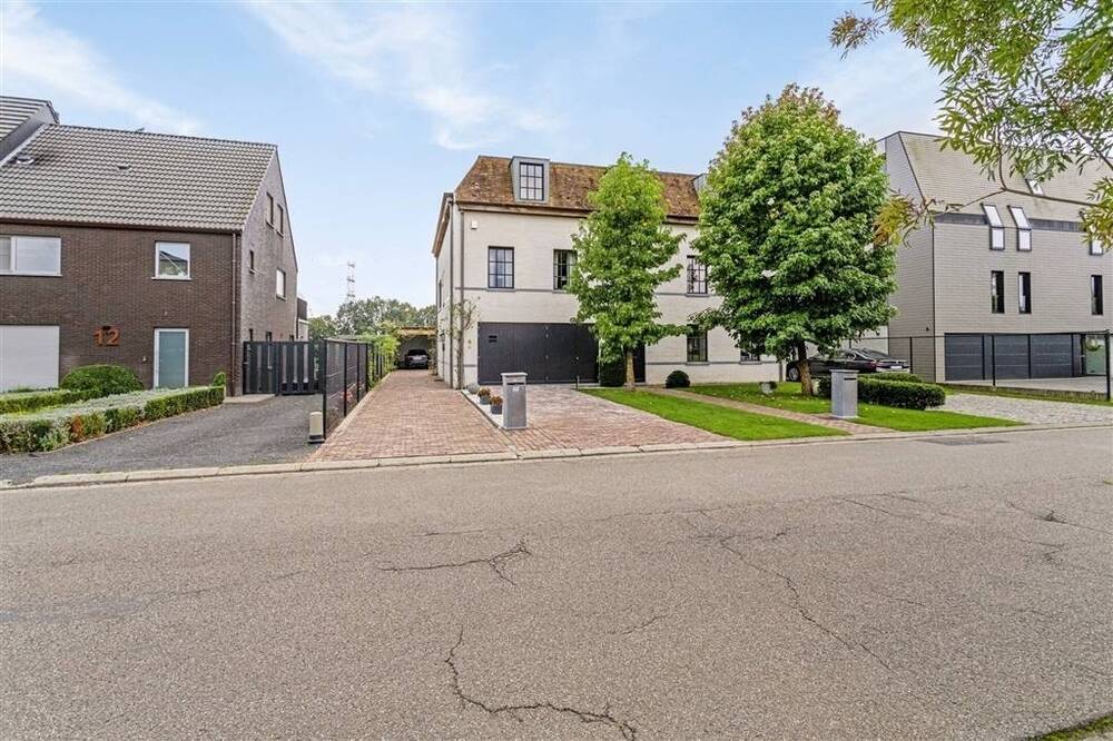 Duplex te in Zandhoven 2240 1250000.00€ 3 slaapkamers 364.00m² - Zoekertje 270466