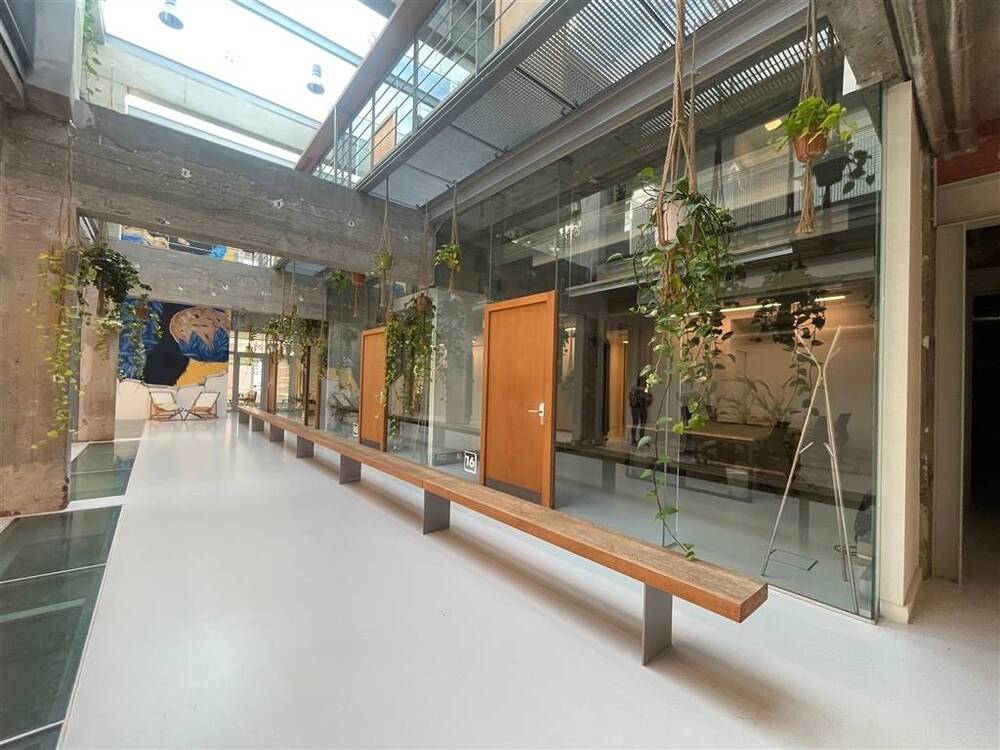 Handelszaak te huur in Merksem 2170 712.80€ slaapkamers m² - Zoekertje 270520