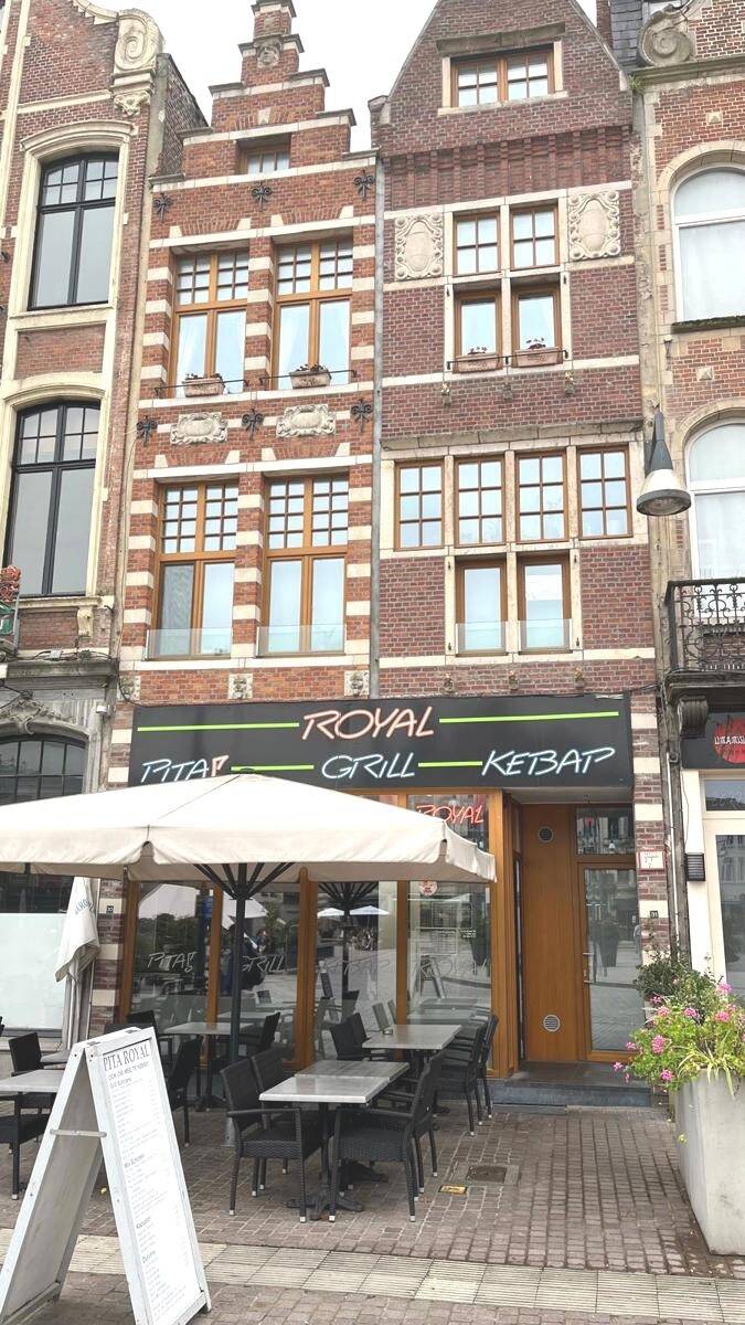 Handelszaak te koop in Lier 2500 600000.00€ slaapkamers 120.00m² - Zoekertje 282530