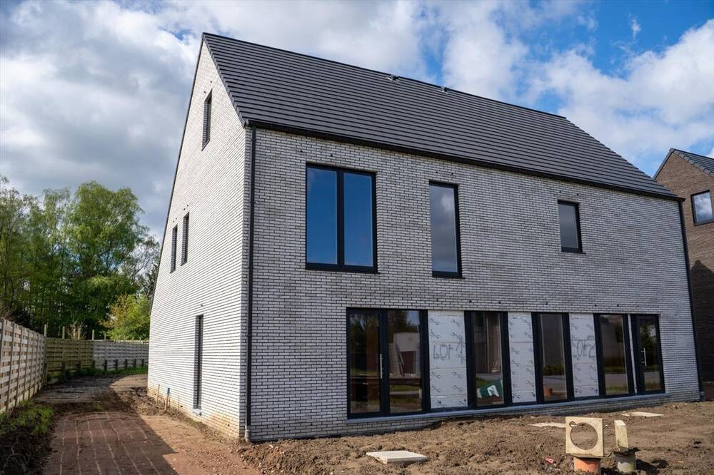 Huis te koop in Laakdal 2430 285000.00€ 4 slaapkamers 200.00m² - Zoekertje 284929