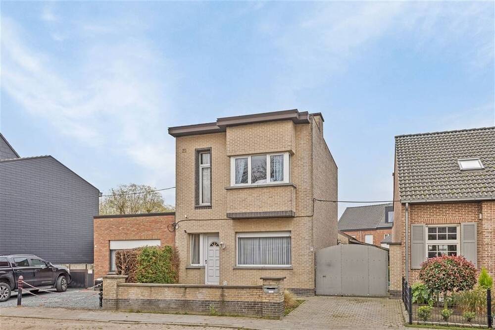 Huis te  koop in Bornem 2880 324000.00€ 2 slaapkamers 187.00m² - Zoekertje 426528