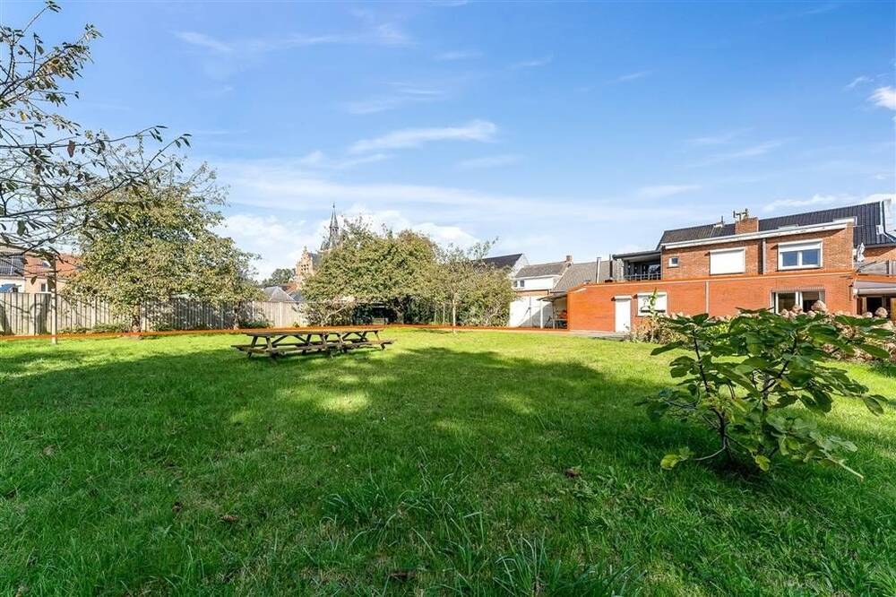 Appartement te koop in Balen 2490 339000.00€ 3 slaapkamers 261.00m² - Zoekertje 313534