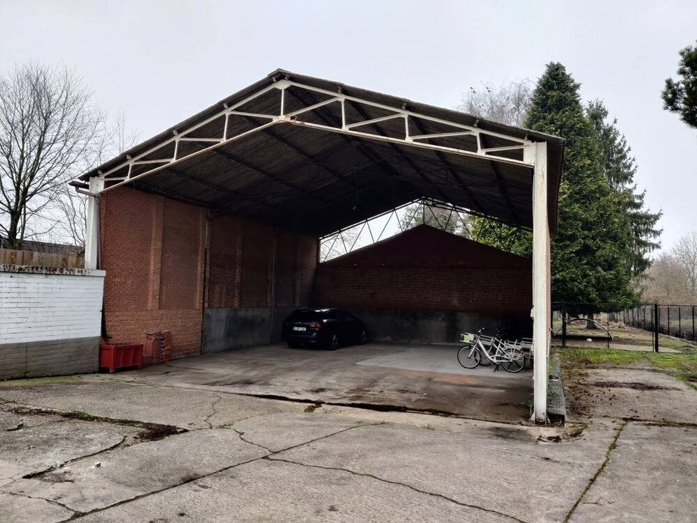 Handelszaak te  huur in Geel 2440 495.00€  slaapkamers m² - Zoekertje 324559