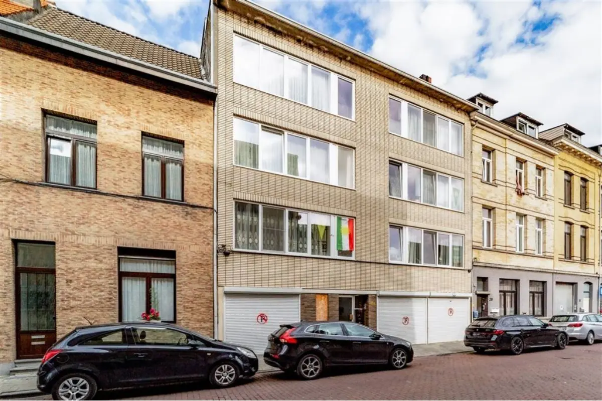 Appartementsgebouw te  koop in Merksem 2170 1249000.00€ 12 slaapkamers 975.00m² - Zoekertje 332233