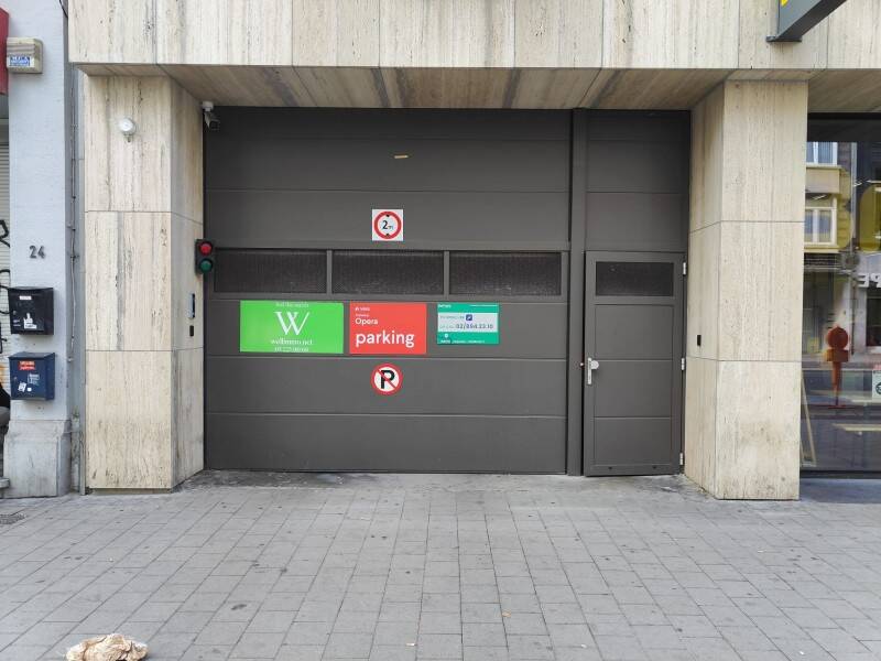 Parking & garage te  huur in Antwerpen 2018 119.00€  slaapkamers m² - Zoekertje 341732