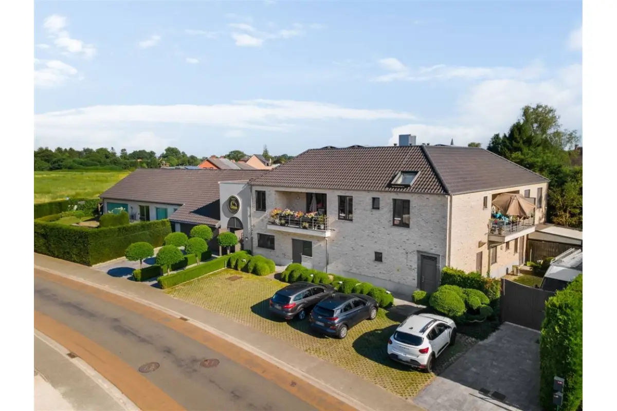 Handelszaak te  koop in Grobbendonk 2280 995000.00€ 3 slaapkamers 1500.00m² - Zoekertje 353457