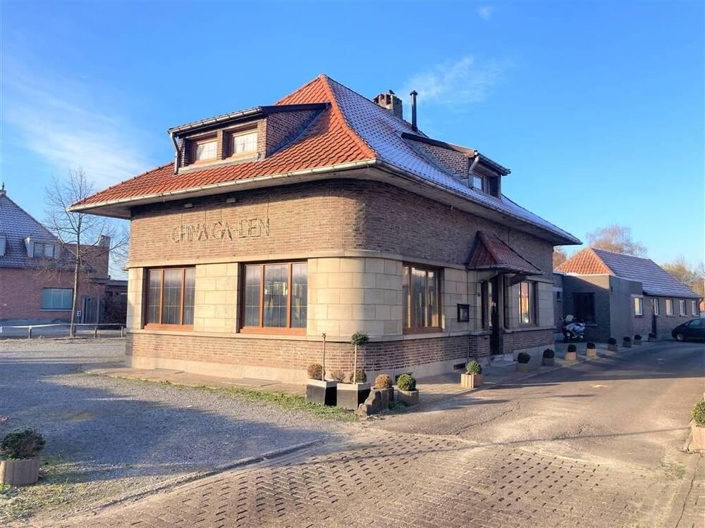 Handelszaak te huur in Lier 2500 1700.00€ slaapkamers 212.00m² - Zoekertje 353330