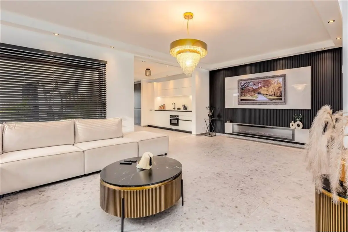 Huis te  koop in Malle 2390 595000.00€ 3 slaapkamers 150.00m² - Zoekertje 364541