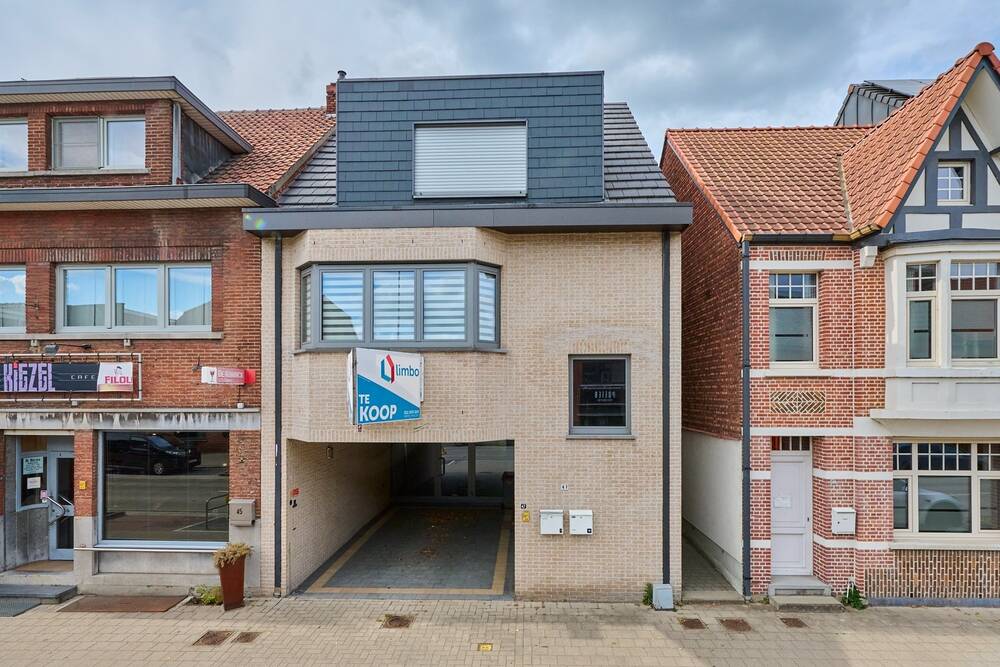 Handelszaak te  koop in Mol 2400 485000.00€ 2 slaapkamers m² - Zoekertje 416933