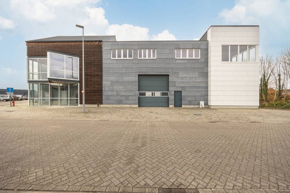 Handelszaak te koop in Mol 2400 890000.00€ slaapkamers 600.00m² - Zoekertje 366086