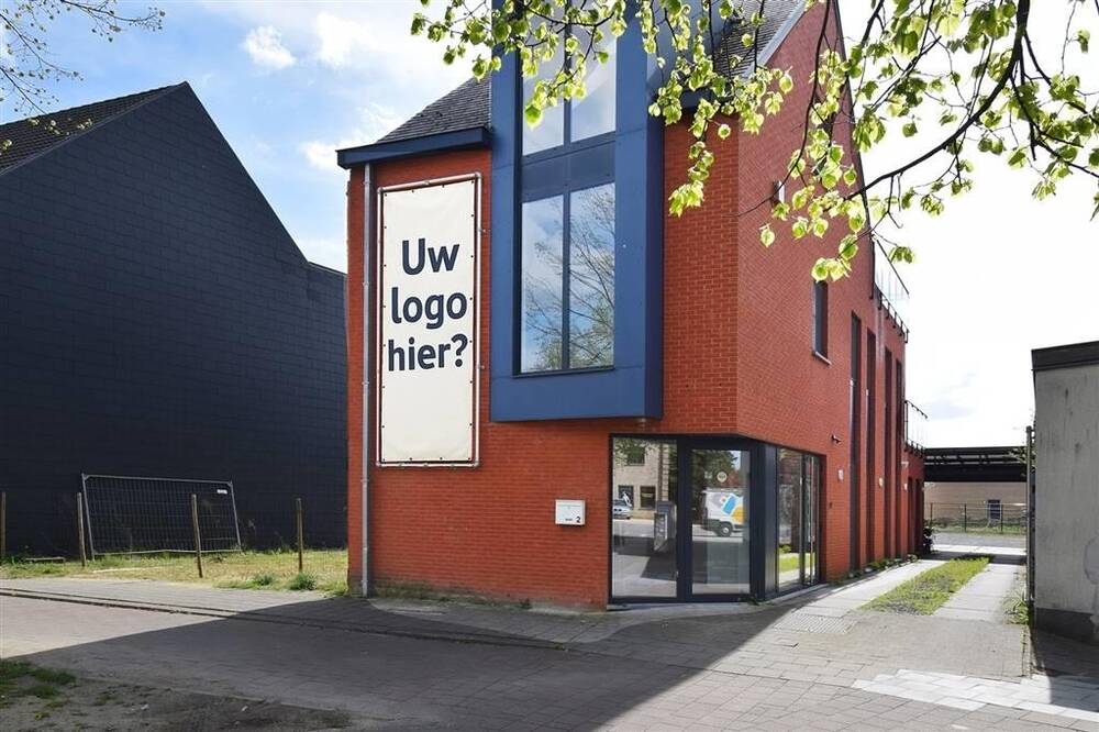 Handelszaak te huur in Heist-op-den-Berg 2220 1900.00€ slaapkamers 195.00m² - Zoekertje 365935